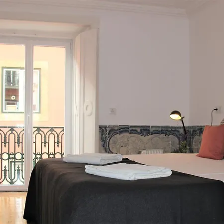 C3 Charm & Confort In Bairro Alto! 18th Century Building, Very Appartement