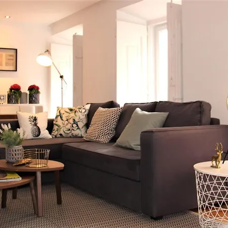 Apartament C3 Charm & Confort In Bairro Alto! 18th Century Building, Very *